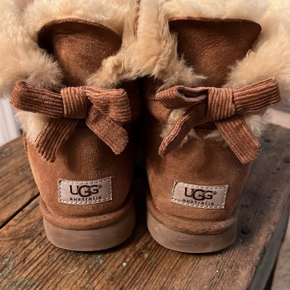 Ugg Authentic Boots - Picture 2 of 4